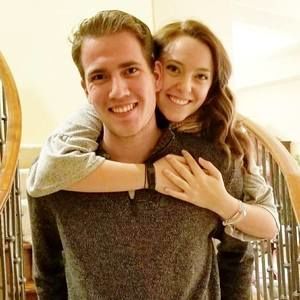 Meet your Posher, Alyx